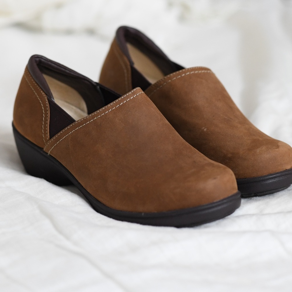 L L bean clog size 8 1/2 medium